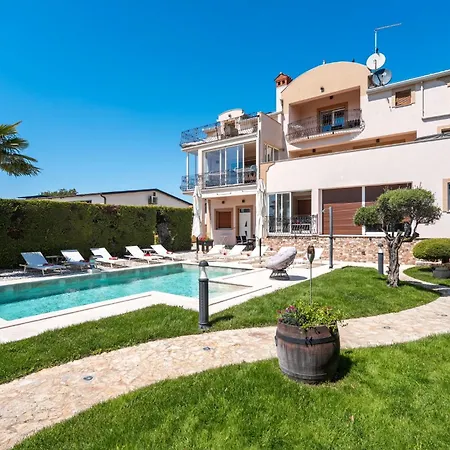 Evan By Briskva Lägenhet *