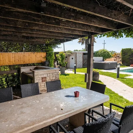 Evan By Briskva Daire *