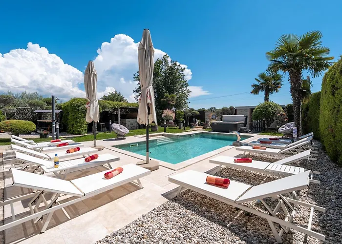 Διαμέρισμα Evan By Briskva Πόρετς